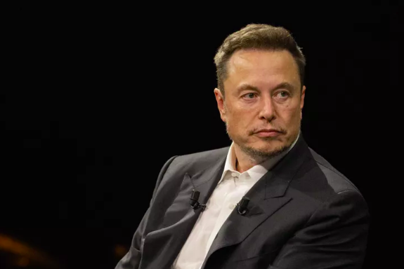 Inside the Lives of World’s Seven Billionaires