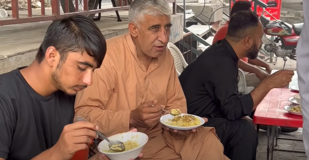 As the winter chill settles in, the aroma of traditional Desi breakfast dishes fills the air in cities across Punjab, creating a buzz of excitement among locals and visitors alike.