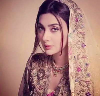 Why Pakistani Actresses Are Quitting Showbiz